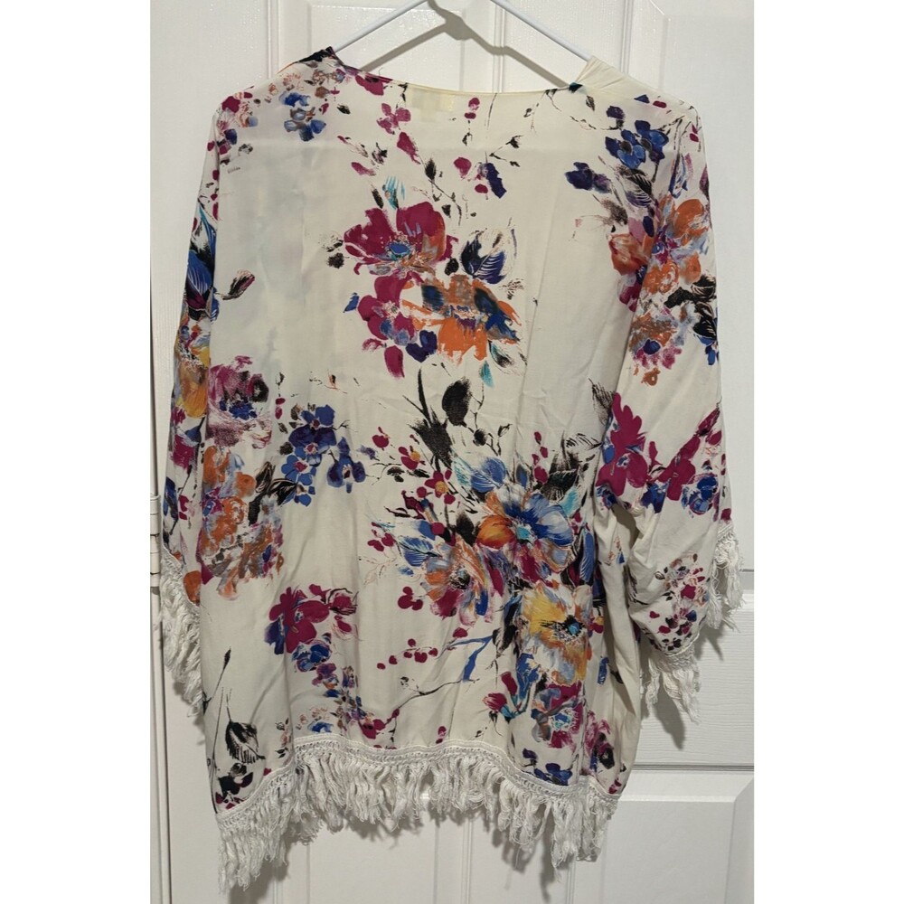 Umgee Gray Floral Long Open Front Kimono Top Silky Polyester Sz L Fringe O/S - Picture 4 of 8
